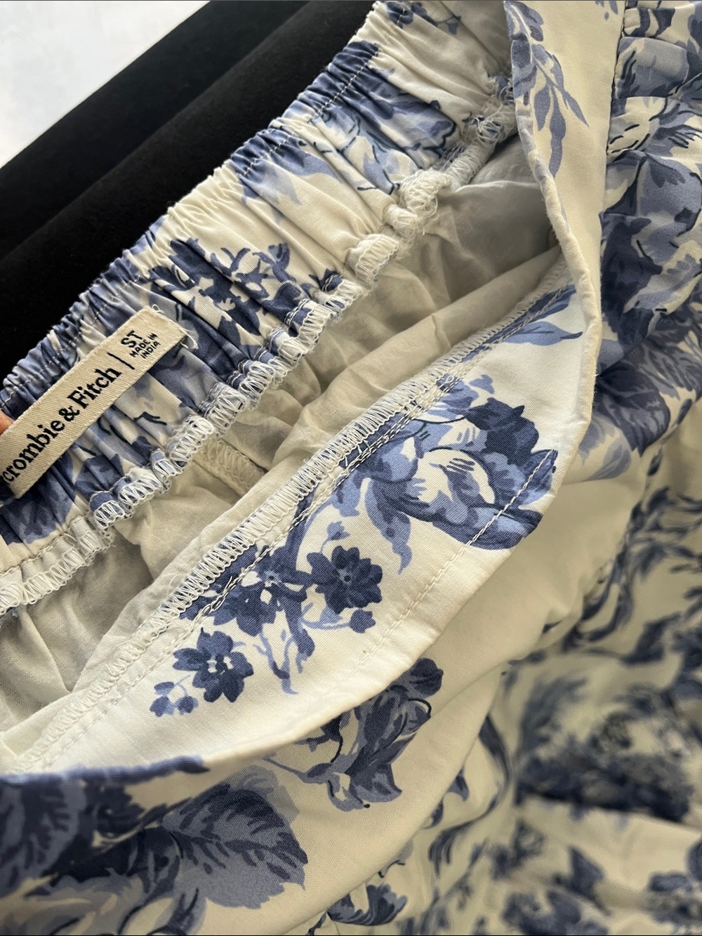 Abercrombie & Fitch White Maxi Skirt with Blue Floral Print - Picture 9 of 15